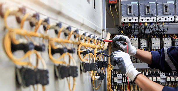 Professional Electrician technician working in Indian River Estates, FL